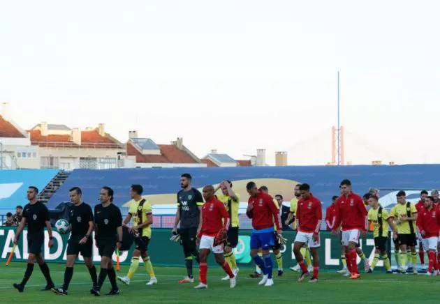burnley-benfica-players