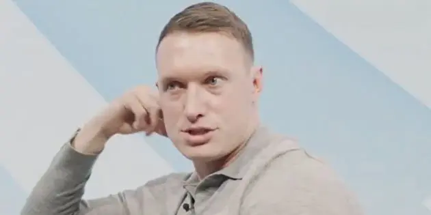 Phil Jones picks Virgil van Dijk over Rio Ferdinand