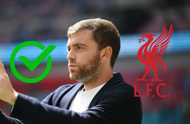 Fabrizio Romano holds up his phone next to Liverpool club crest and checkmark.