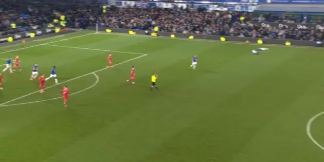 The moment two Everton players clashed heads against Liverpool