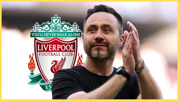 Tottenham manager Roberto De Zerbi claps his hands in front of Liverpool club badge.